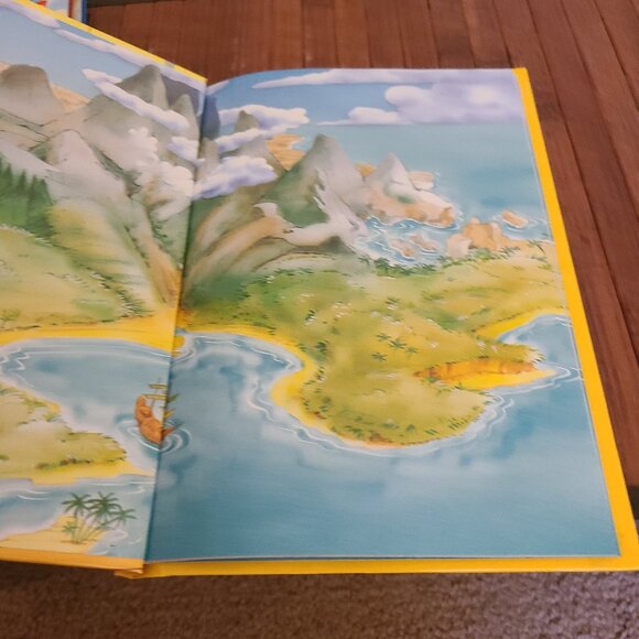 Six Disney Hardcover Books - Picture 14 of 16